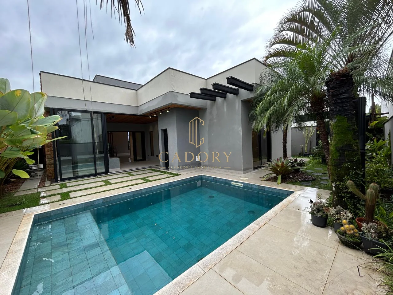 Casa de Alto Padrão em Urbanova, São José dos Campos