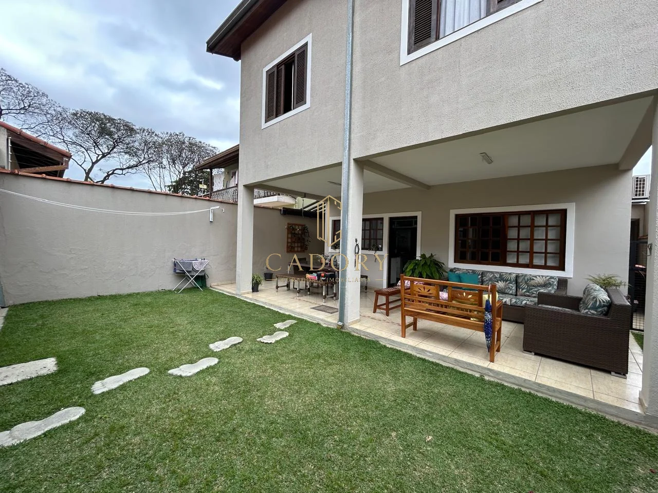 Sobrado no Jardim América: Conforto e Espaço para Sua Família — foto 5