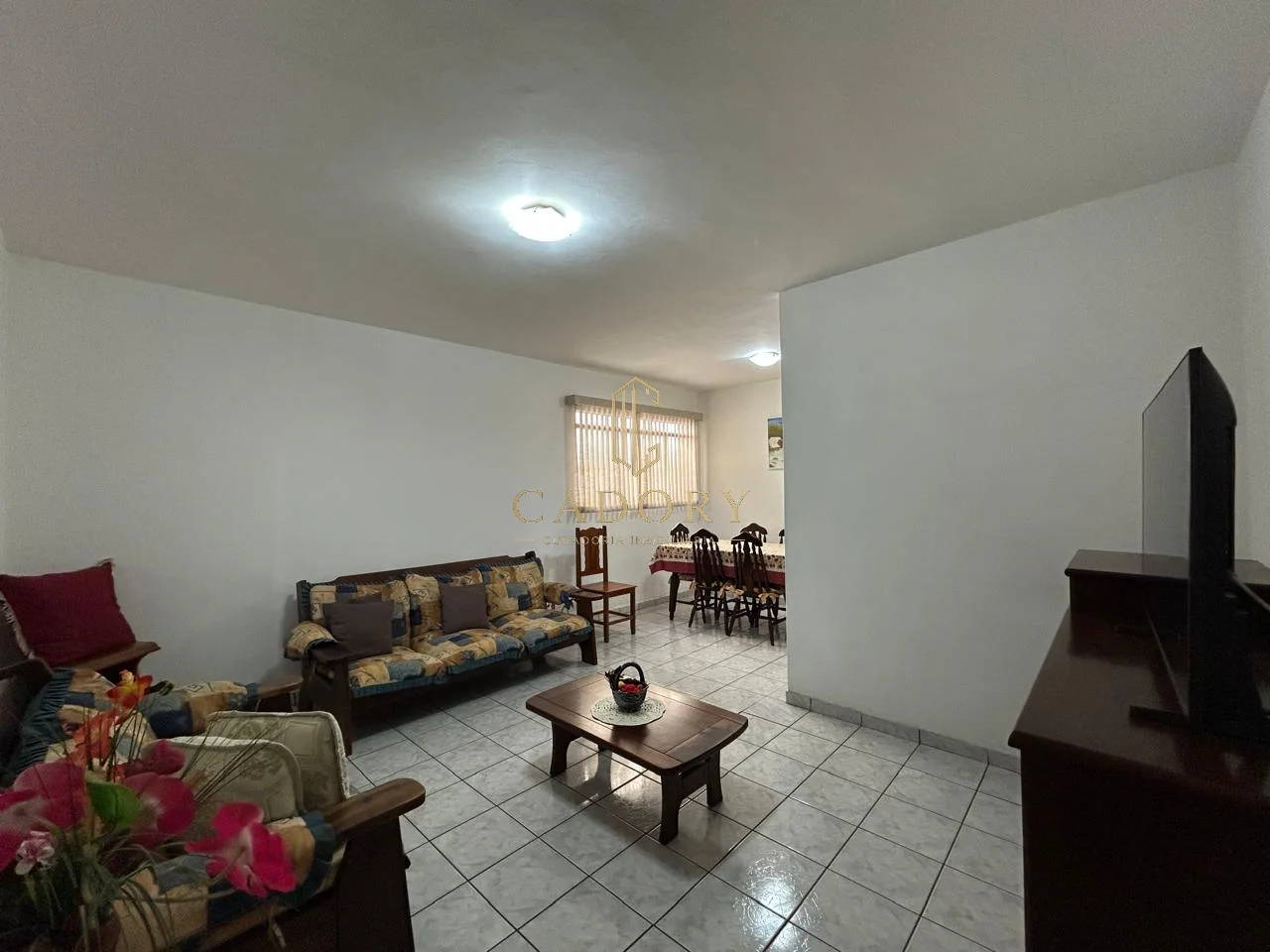 Casa espaçosa no Jardim América - conforto e tranquilidade