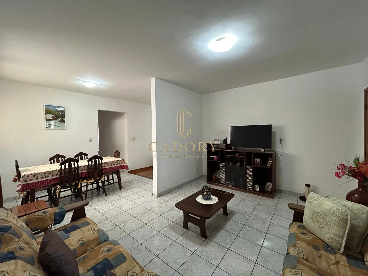 Casa espaçosa no Jardim América - conforto e tranquilidade — foto 2
