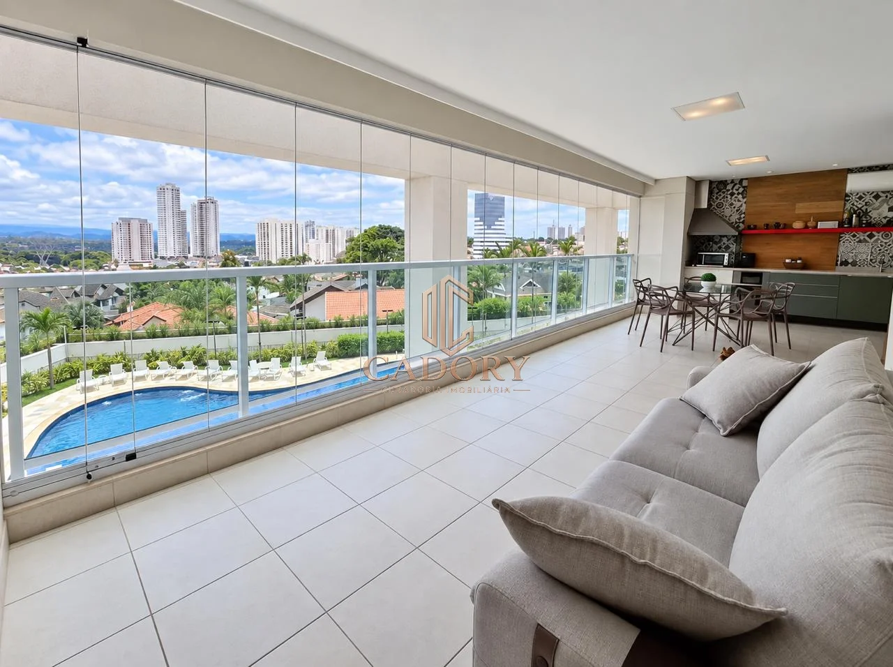Apartamento Luxuoso no Jardim das Colinas - 4 Suítes