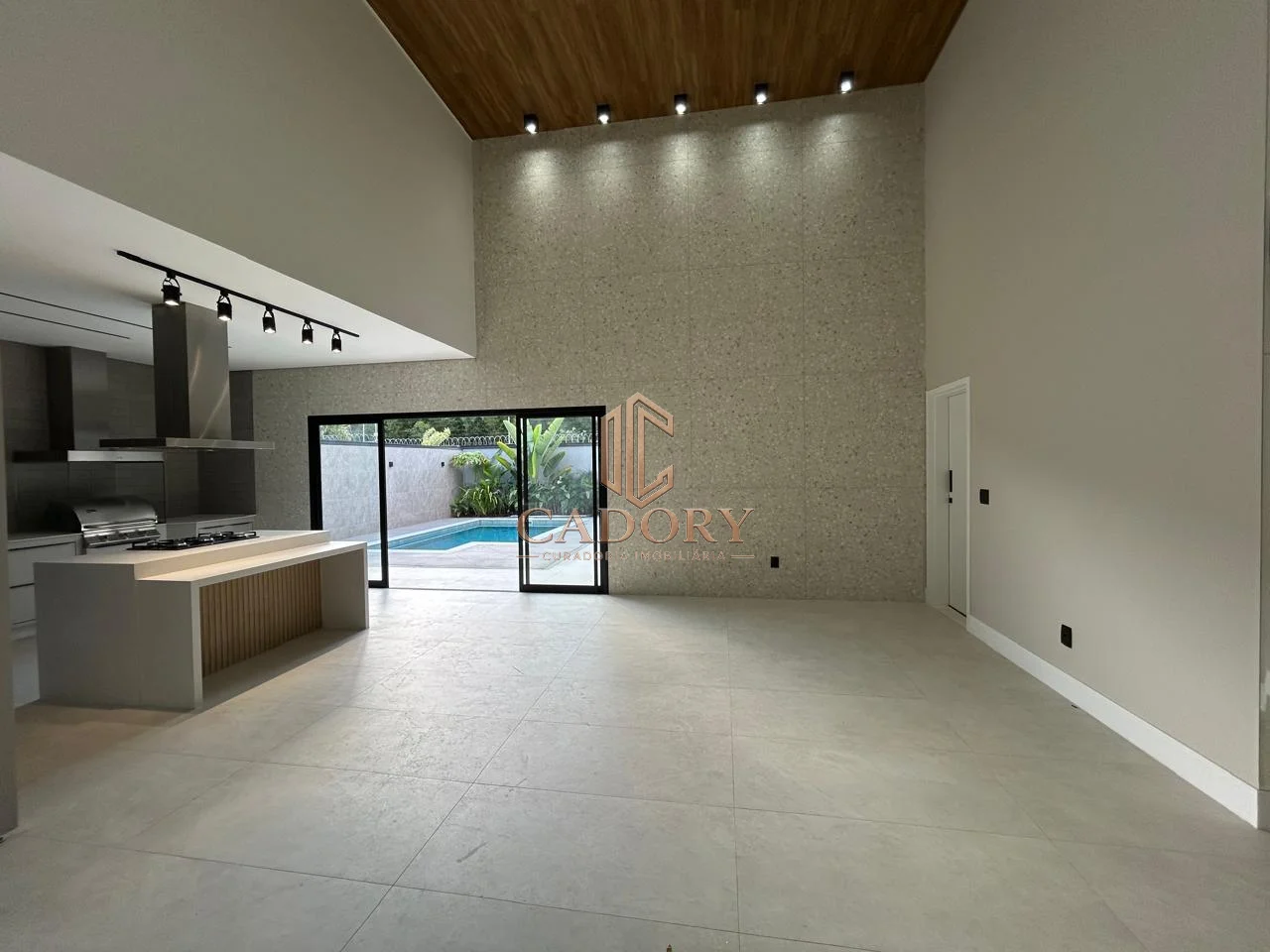 Casa de Alto Padrão em Urbanova com 4 Suítes e Lazer Completo — foto 8