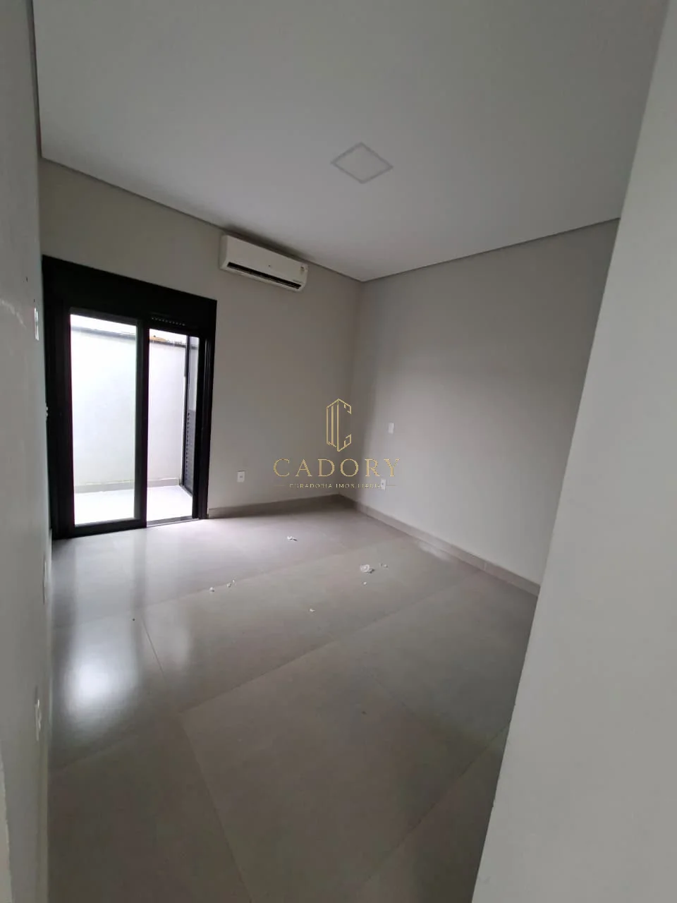 ÓTIMA CASA TÉRREA NO JARDIM DOS IMPÉRIOS — foto 9
