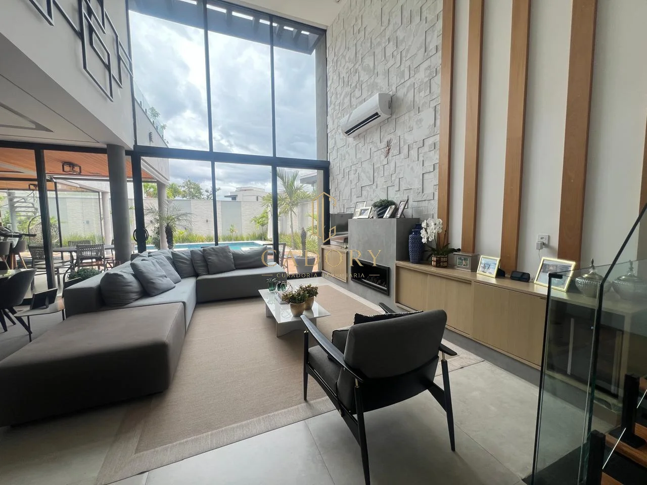 Sobrado Luxuoso em Urbanova - 5 Suítes e Área de Lazer Completa — foto 6