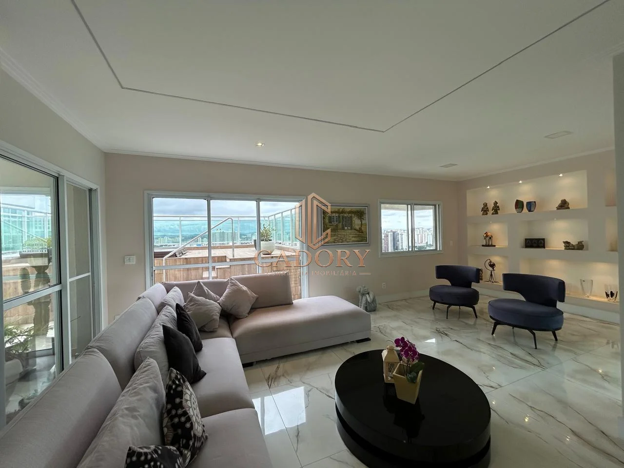 Luxuosa Cobertura com vista para a Serra da Mantiqueira em Colinas — foto 7