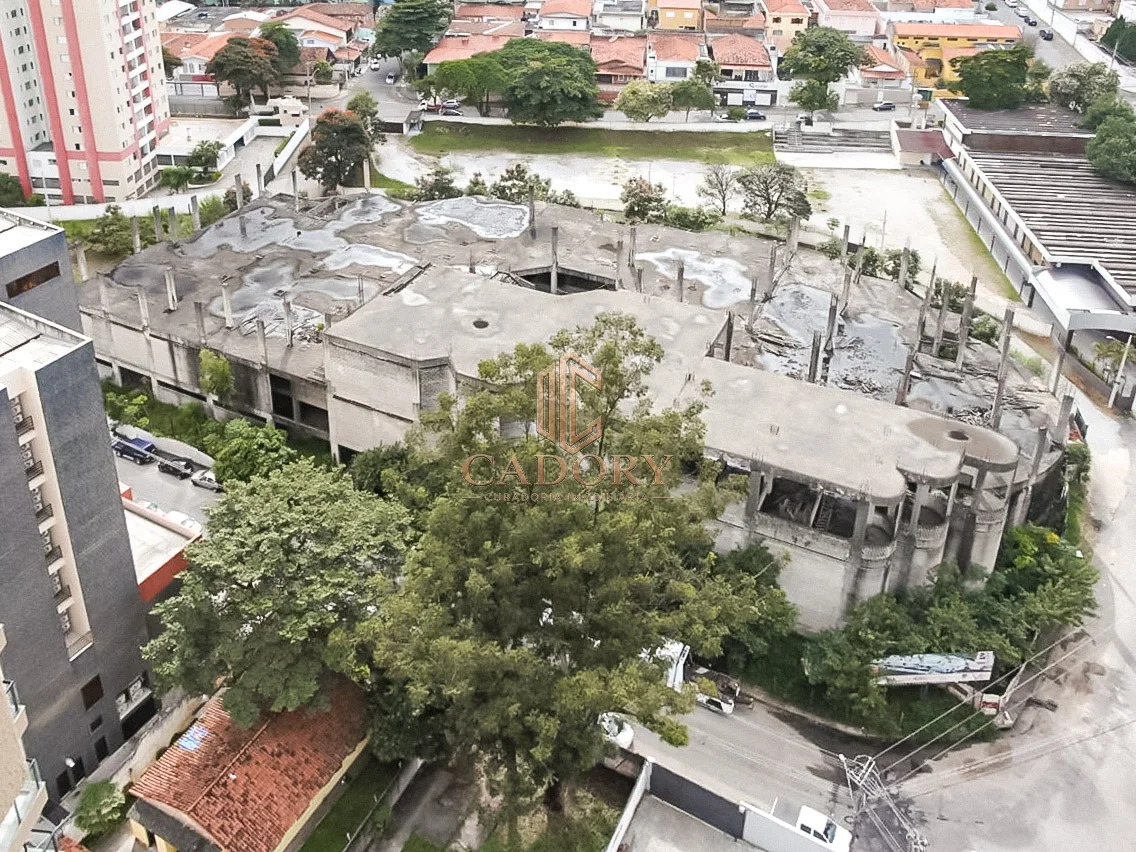 Terreno de 6550 m² em Jardim Oswaldo Cruz - Oportunidade Única