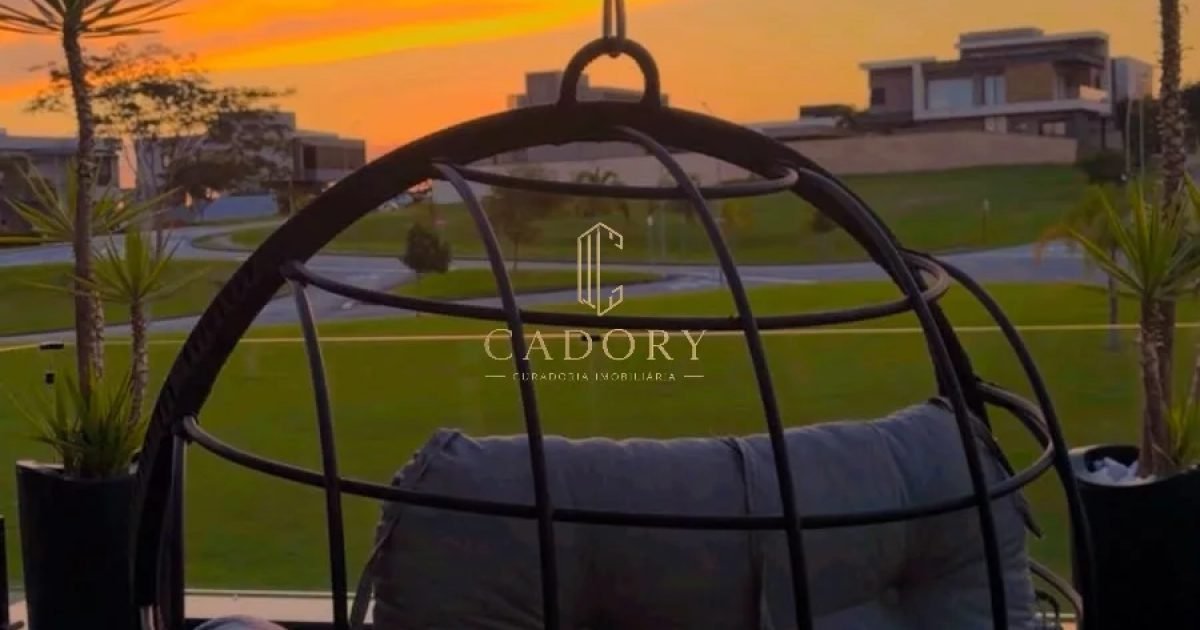 Sobrado Luxuoso com Vista Definitiva em Urbanova | Cadory