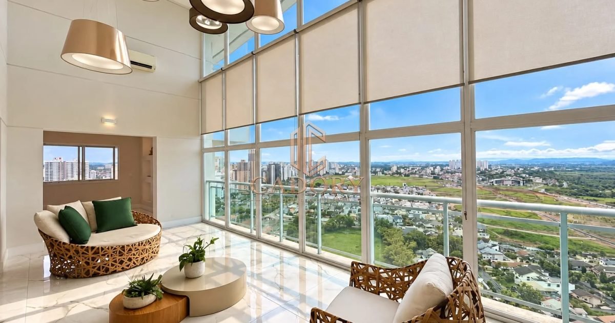 Luxuosa Cobertura Mobiliada com vista para a Serra da Mantiqueira em Jardim das Colinas | Cadory
