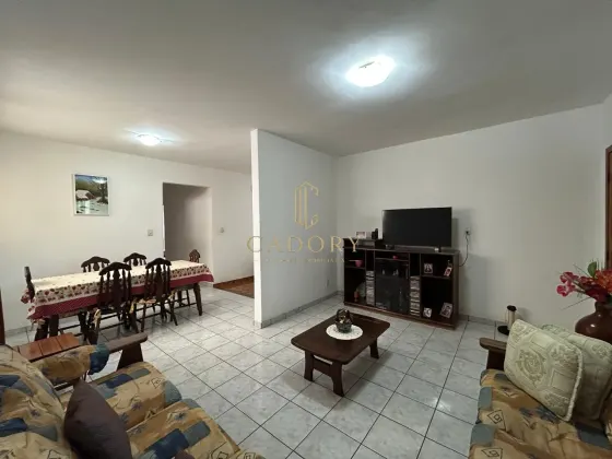Casa espaçosa no Jardim América - conforto e tranquilidade